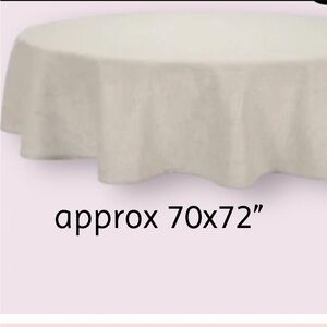Round tablecloth neutral like new